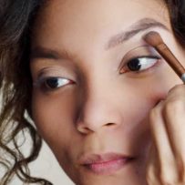 What is the difference between using brow powder and brow pencil?