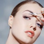 Does trimming your eyelashes make them grow longer?